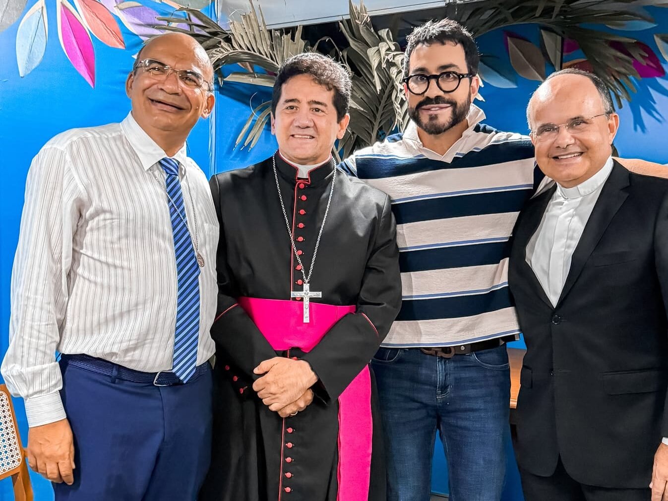 Renascimento e Acolhida: Padre Fábio de Melo Grava Novo DVD no Marco Zero do Recife